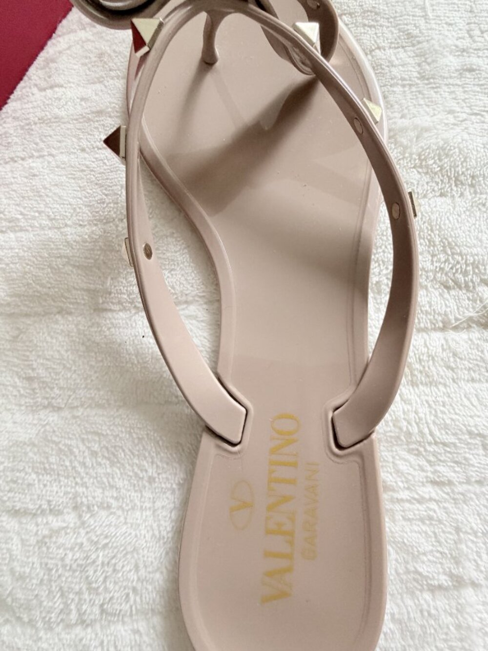 Valentino Garavani Rockstud PVC Thong Sandals Nude Size 38 - Picture 3 of 6